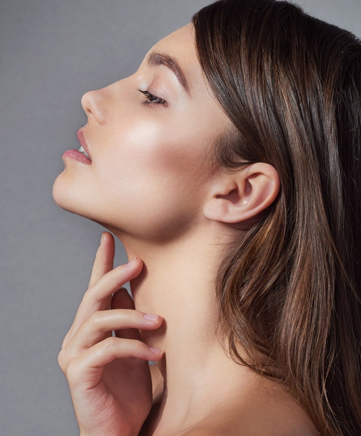 charlotte otoplasty model with dark hair