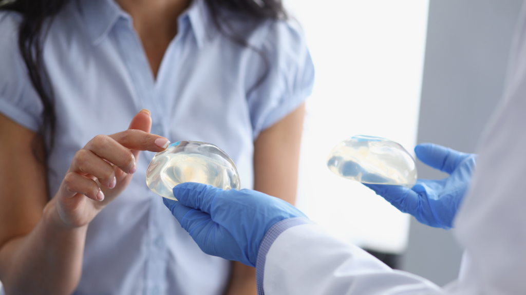 what is the difference between saline and silicone breast implants